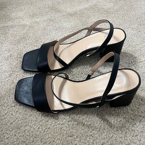 Cute black heel